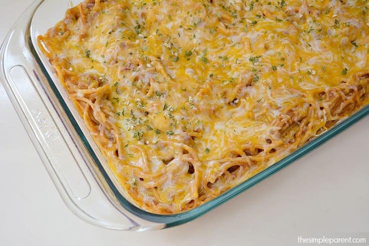 Next time it rains on your BBQ, you can still have great cookout flavors with this easy BBQ Spaghetti Bake recipe!