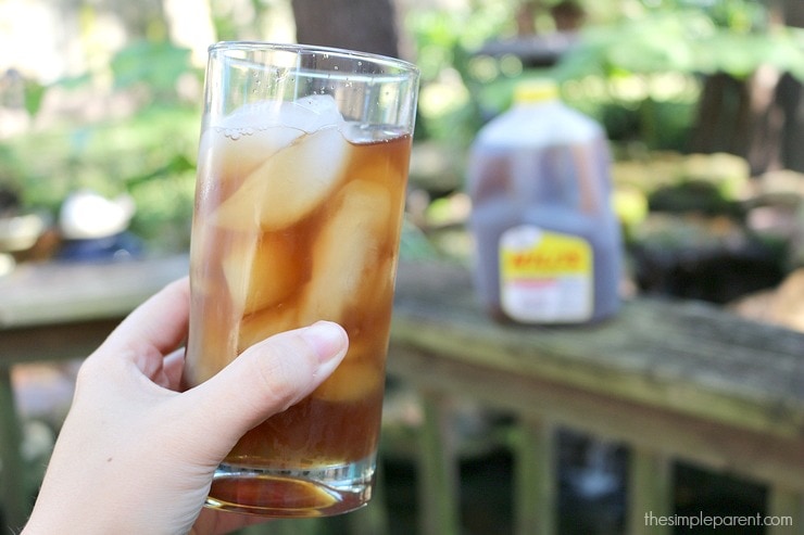 Are you a fan of sweet tea? Check out how easy it is to have sweet tea everyday with Milo's Tea!