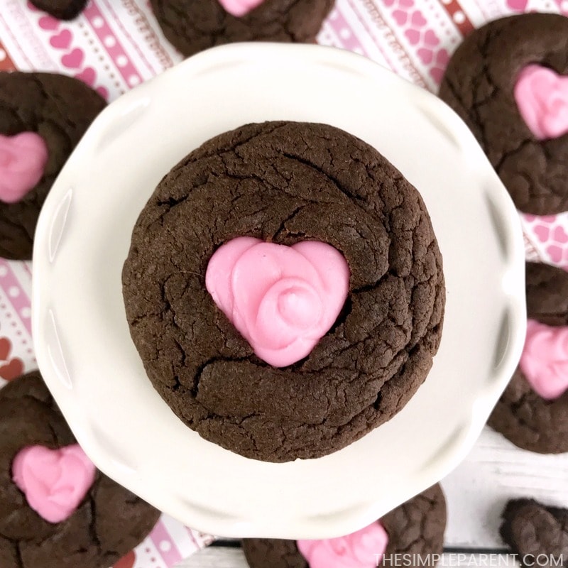 Celebrate Valentine's Day with tasty cookies, candy bark, cake balls and more Valentine treats!