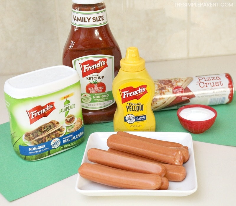 Easy Game Day Finger Foods - These recipes for quick appetizers are great for kids and adults who come over for a football tailgating or homegating party! (They can also be used as quick dinner ideas and a great for a crowd!) Check out the Jalapeno Pretzel Dog recipe! It's a favorite around our house! 