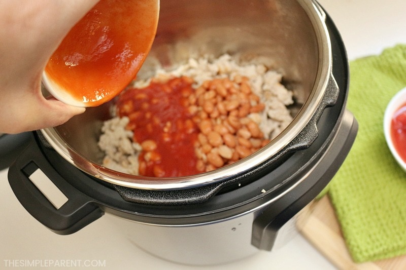 Learn how to make one pot chili mac in your Instant Pot pressure cooker!