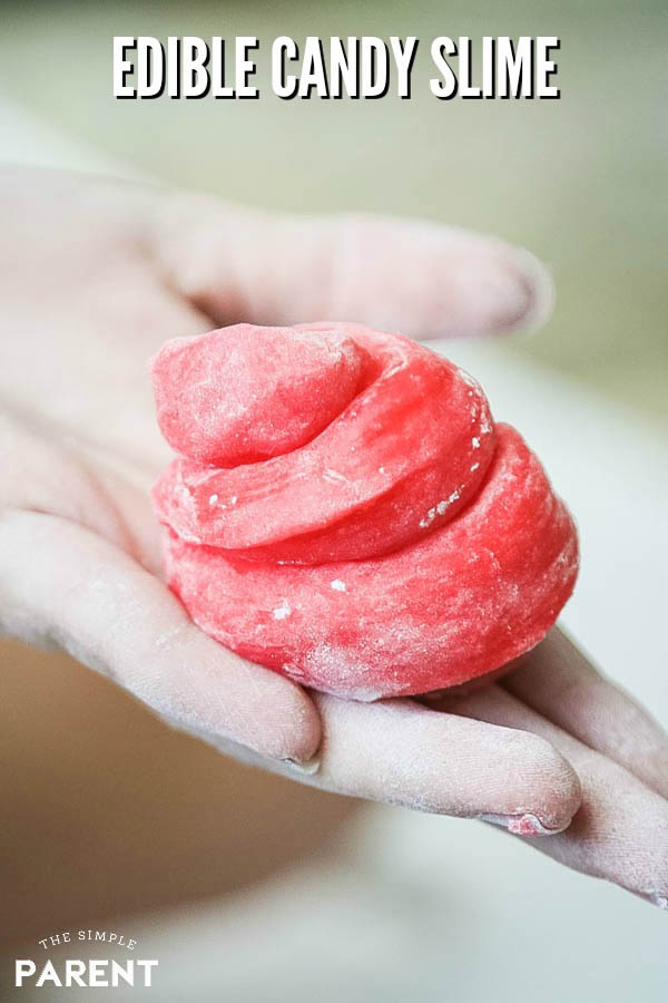 How to Make Easy Edible Slime Recipe for Kids - This 2 Ingredient DIY slime recipe uses one of our favorite treats to make candy slime! With help from powdered sugar (and an adult), you'll have a blast with this one!